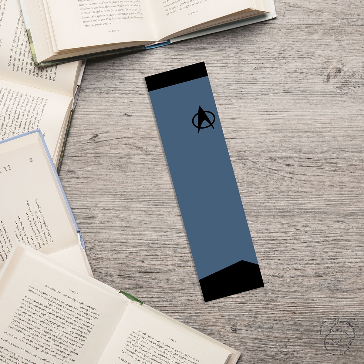 Star Trek Minimalist Blue Science Uniform Bookmark Pink Tag Prints
